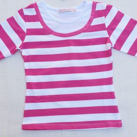 חולצת סיגלית ורוד פוקציה